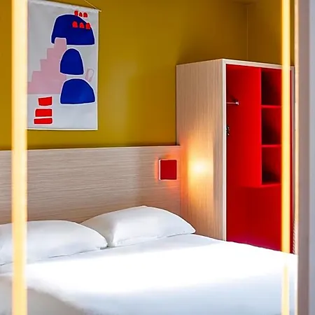 Hotel Ibis Styles Prevessin Geneve Aeroport 2*