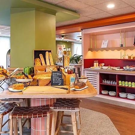 Ibis Styles Prevessin Geneve Aeroport ホテル アンビイ